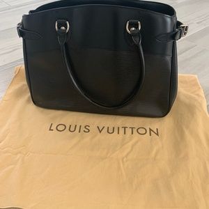 Louis Vuitton Passy Tote Epi Leather PM Black